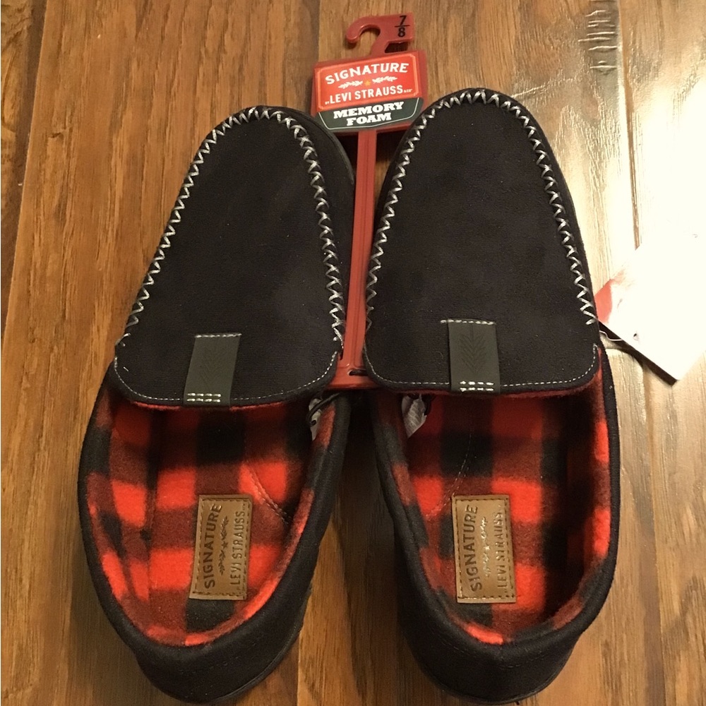 Levi’s Slippers